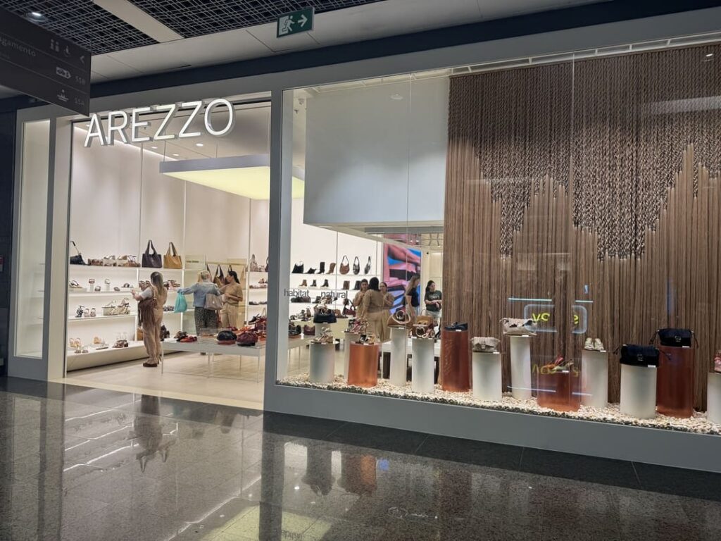 Santa Irreverência - Arezzo – Rio Design Barra