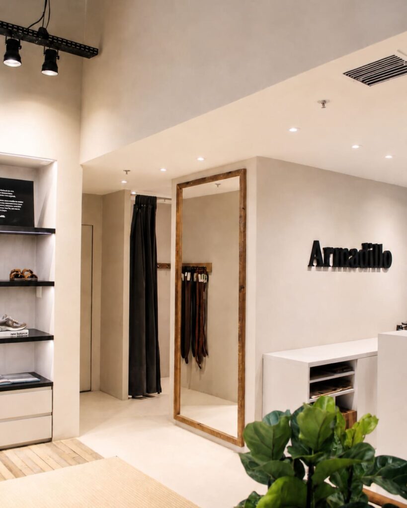 Santa Irreverência - Armadillo Barra Shopping