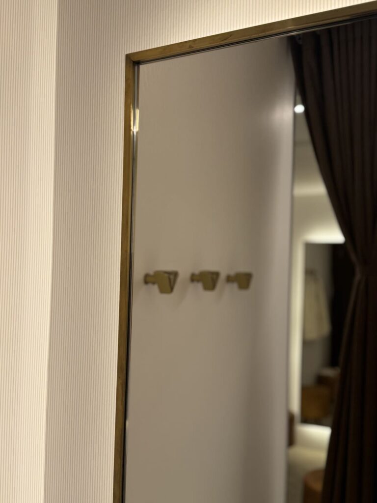 Santa Irreverência - Arty – Rio Design Shopping