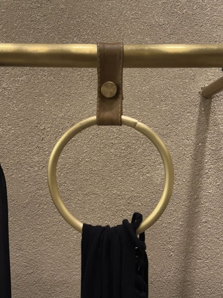 Santa Irreverência - Arty – Rio Design Shopping