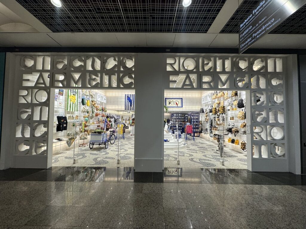 Santa Irreverência - Farm ETC – Rio Design Barra