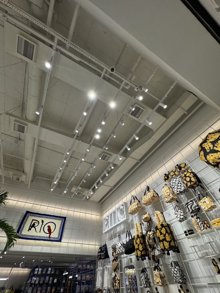 Santa Irreverência - Farm ETC – Rio Design Barra