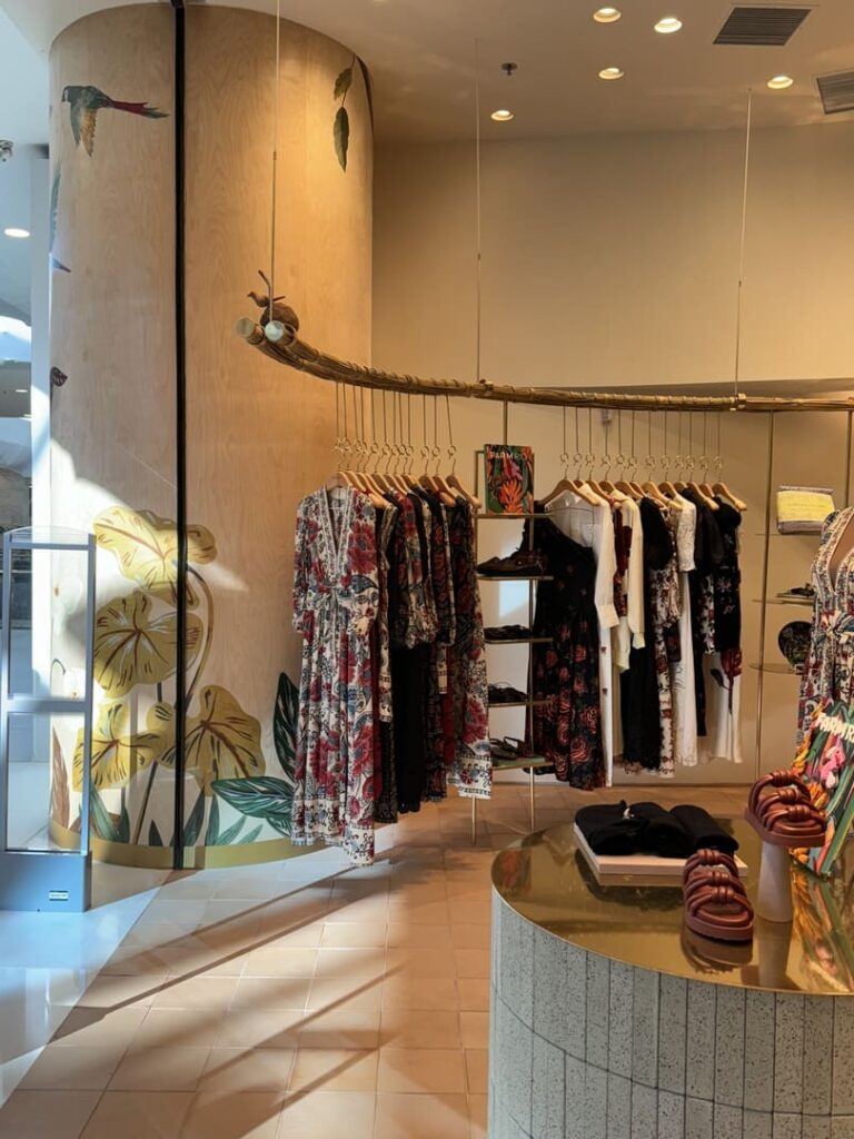 Santa Irreverência - Farm Rio – Barra Shopping