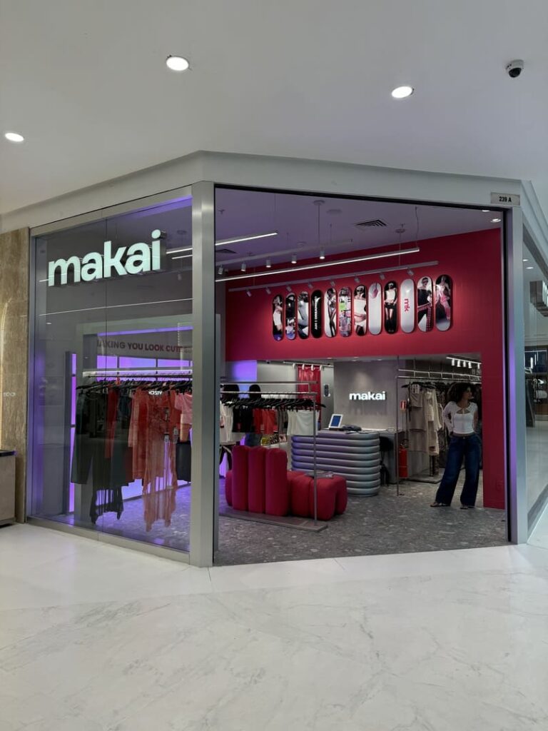 Santa Irreverência - Makai – Barra Shopping